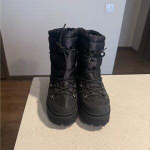 Valentino Garavani Snowboots